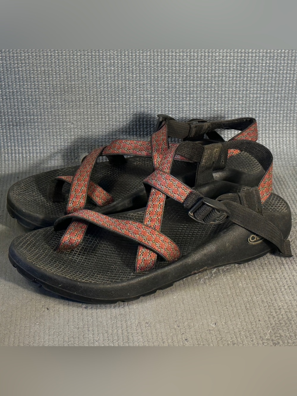 Chaco Z1 Classic Sandals Men's Strappy Geometric Pattern Red Size 11